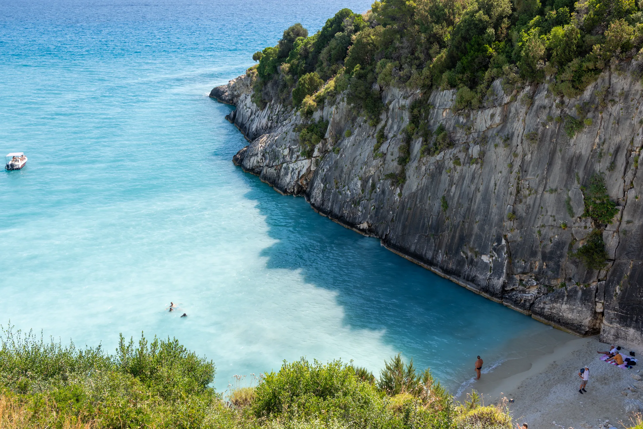 Xigia shoreline